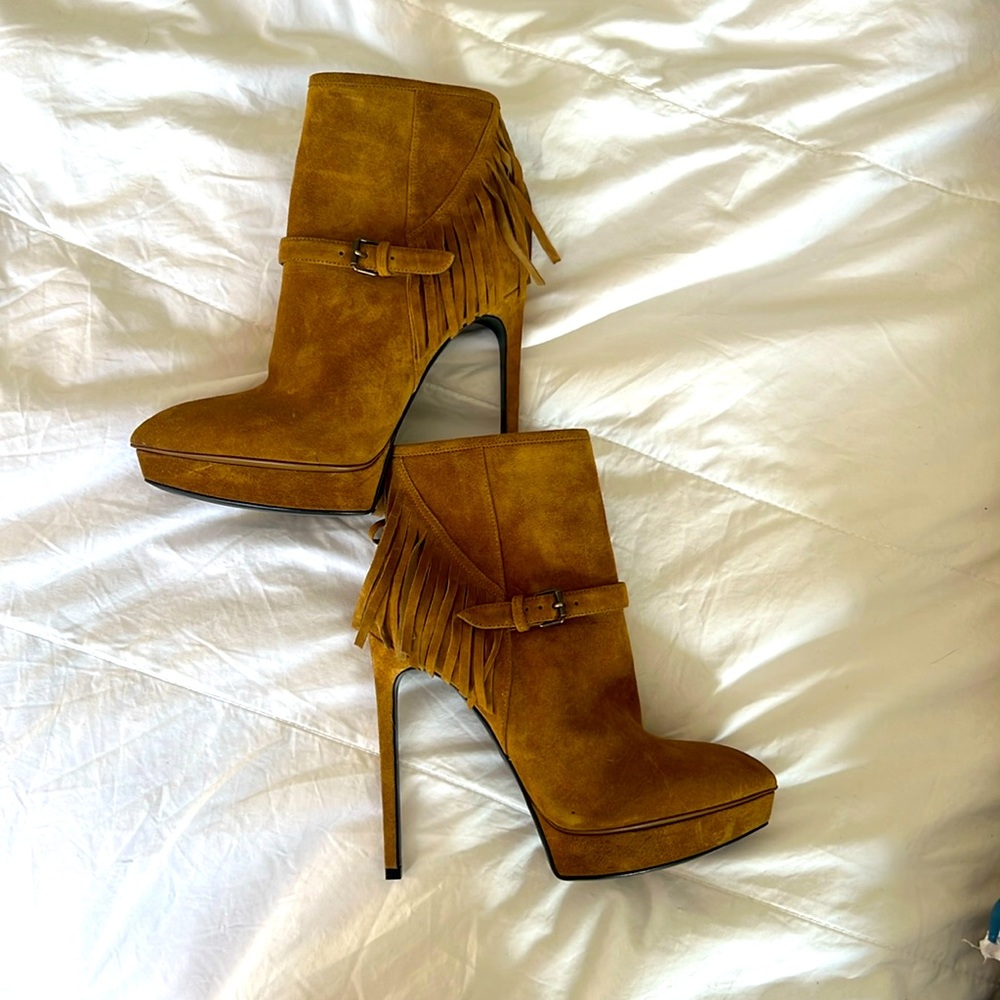 Barely Worn Fendi Boots